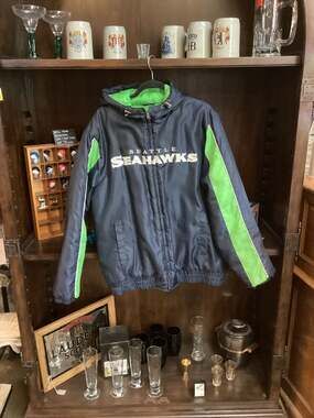 Size L, seahawks NFL, Y2K neon streetwear sporty football hoodie activewear tail